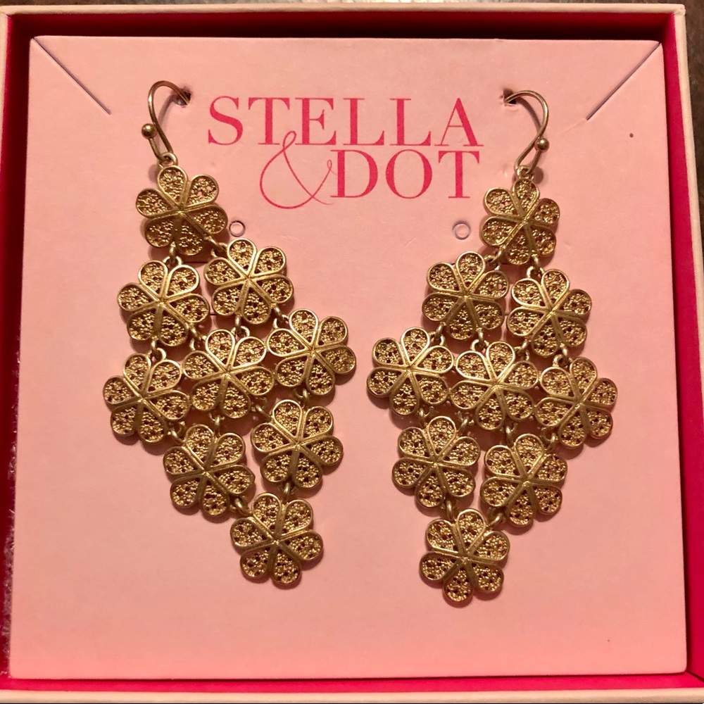 Stella & Dot Filigree Chandelier Earrings